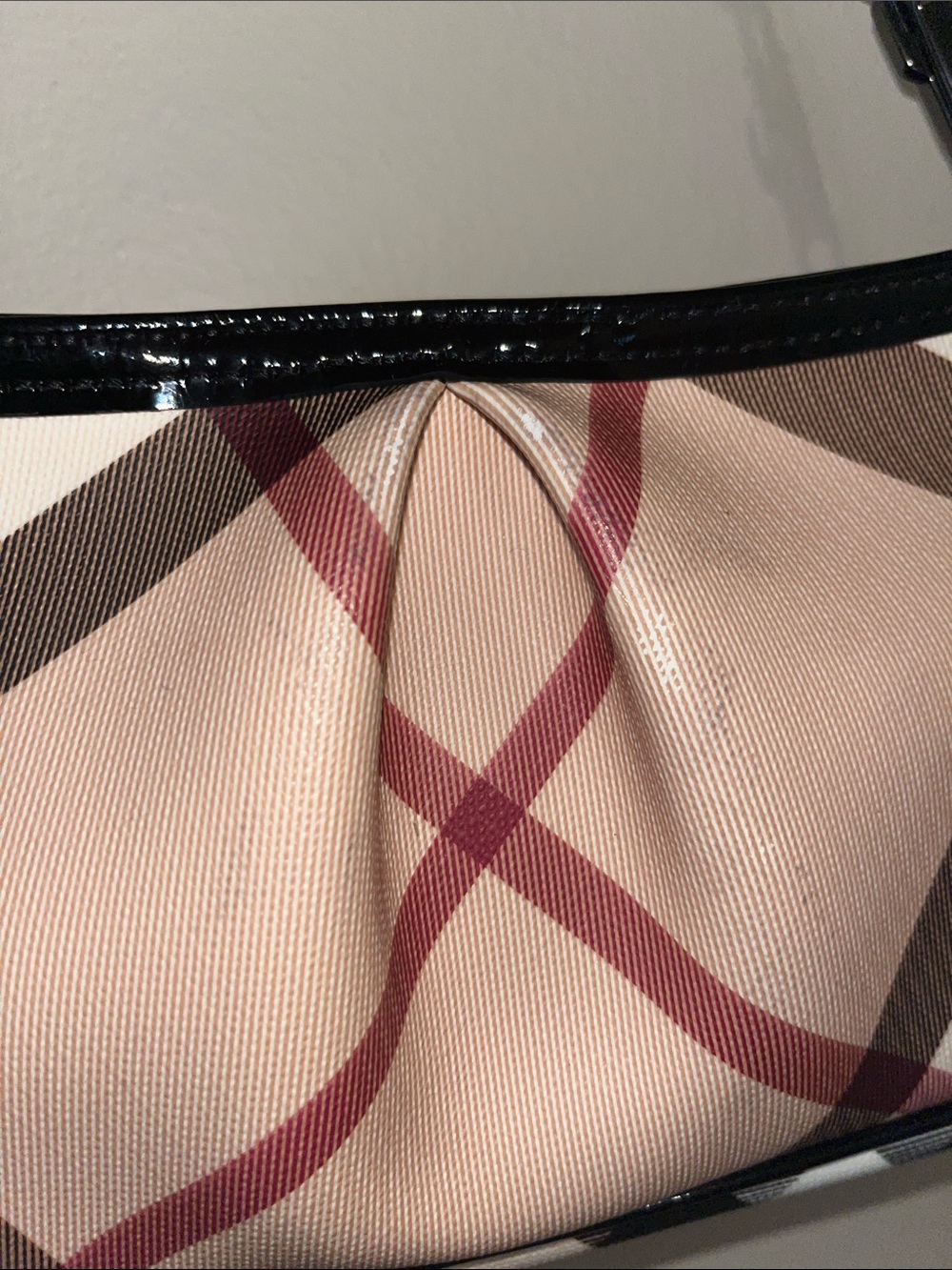 Burberry Beige Plaid Shoulder Bag with Black Trim - Picture 8 of 17